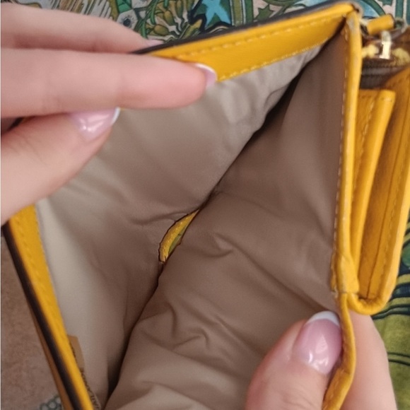 Coach Y2K Soho accordion buckle bifold wallet - Picture 6 of 12